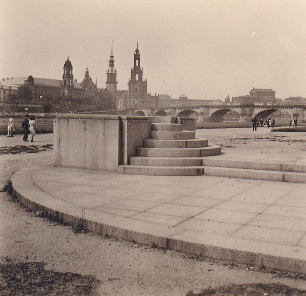 Neues Königsufer