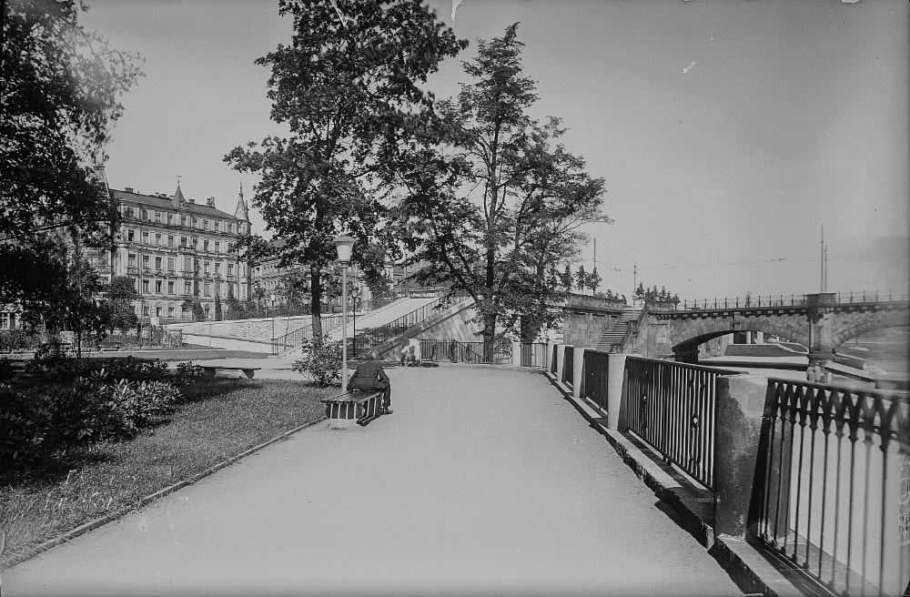 Neues Königsufer