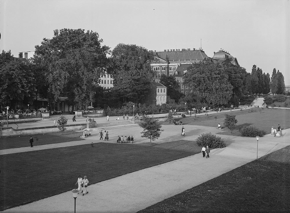 Neues Königsufer