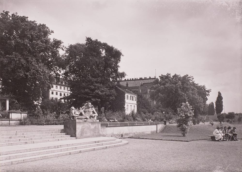 Neues Königsufer