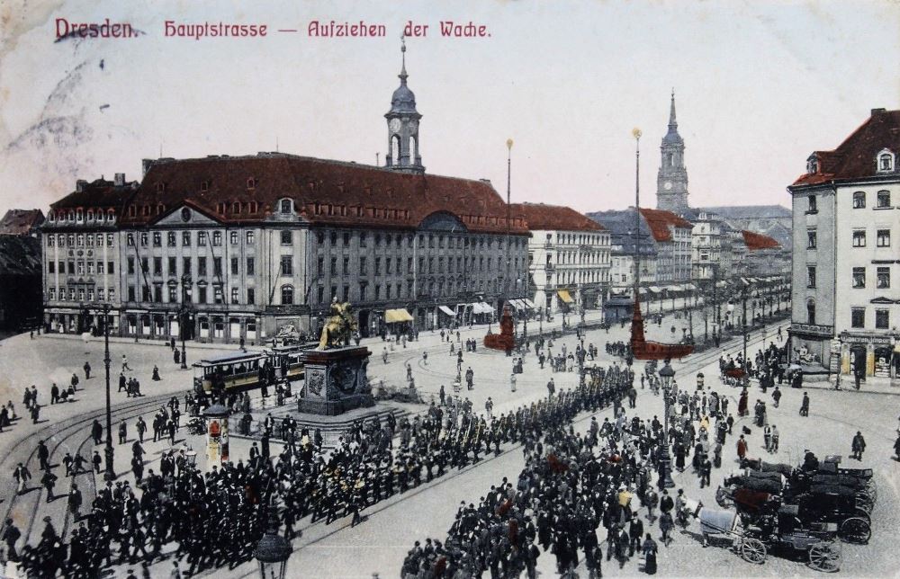 Neustädter Markt - Wachparade