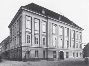 Niedergraben 5 / Kasernenstraße / (Beaumontplatz)