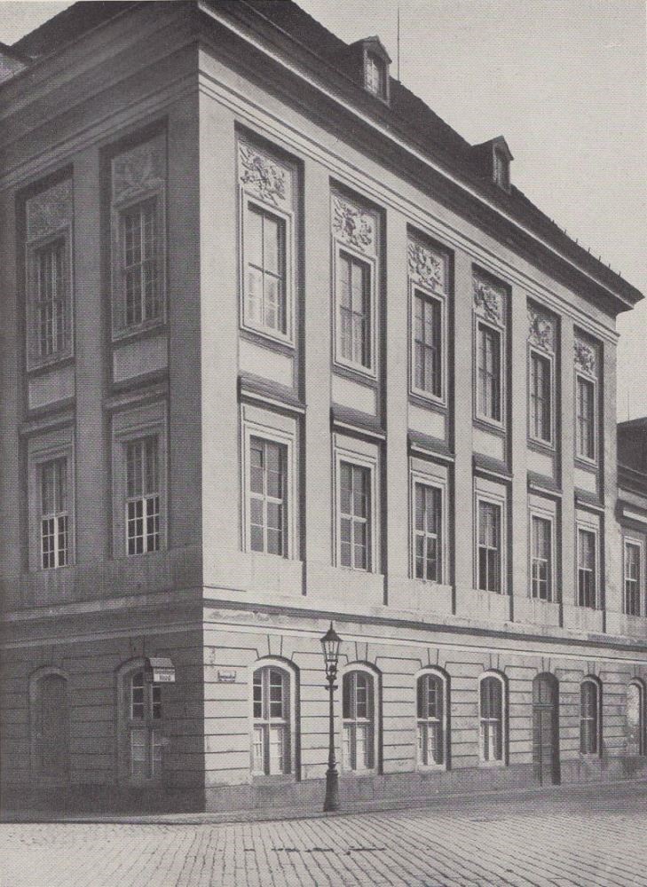 Niedergraben 5 / Kasernenstraße / (Beaumontplatz)