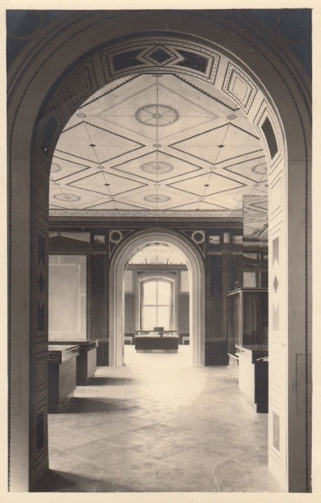 Palaisplatz 11