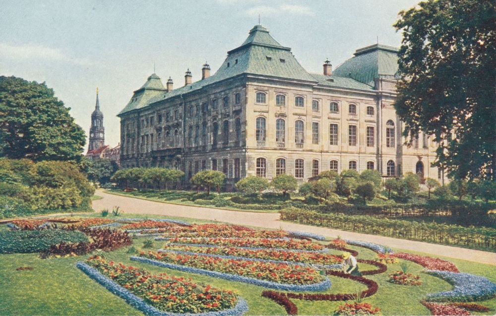Palaisplatz 11
