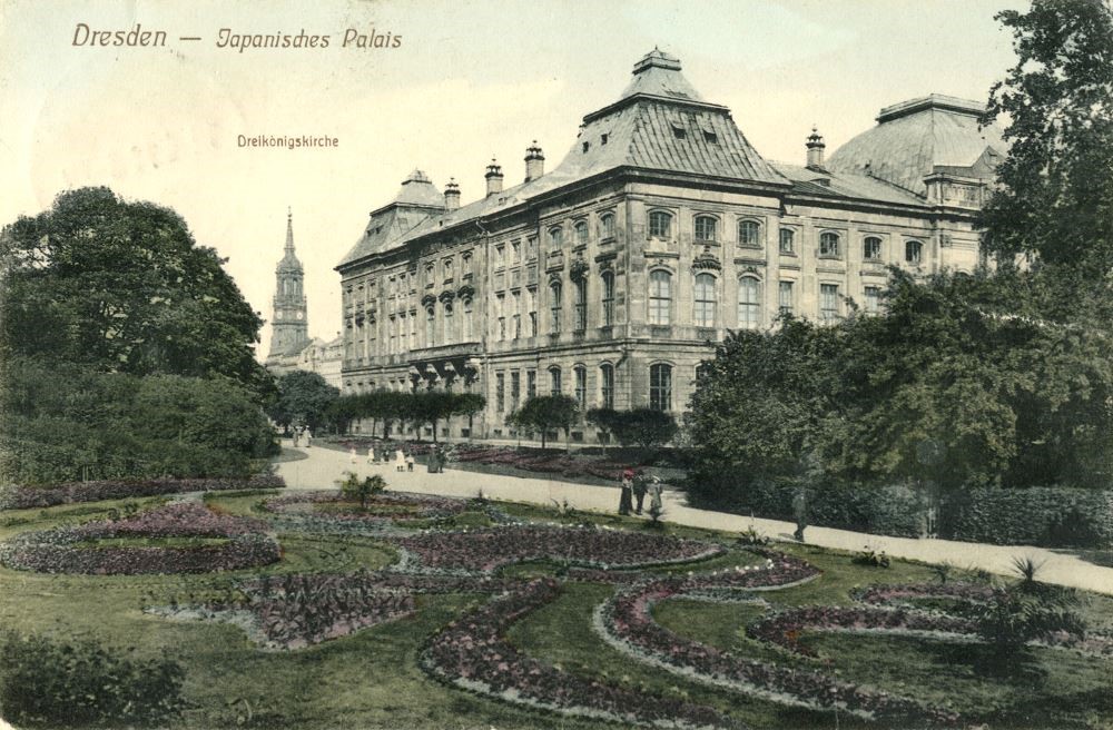 Palaisplatz 11