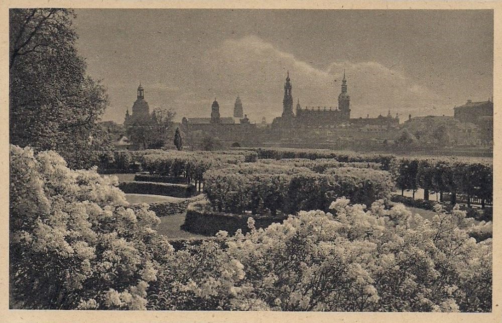 Palaisplatz (Kaiser Wilhelm Platz)