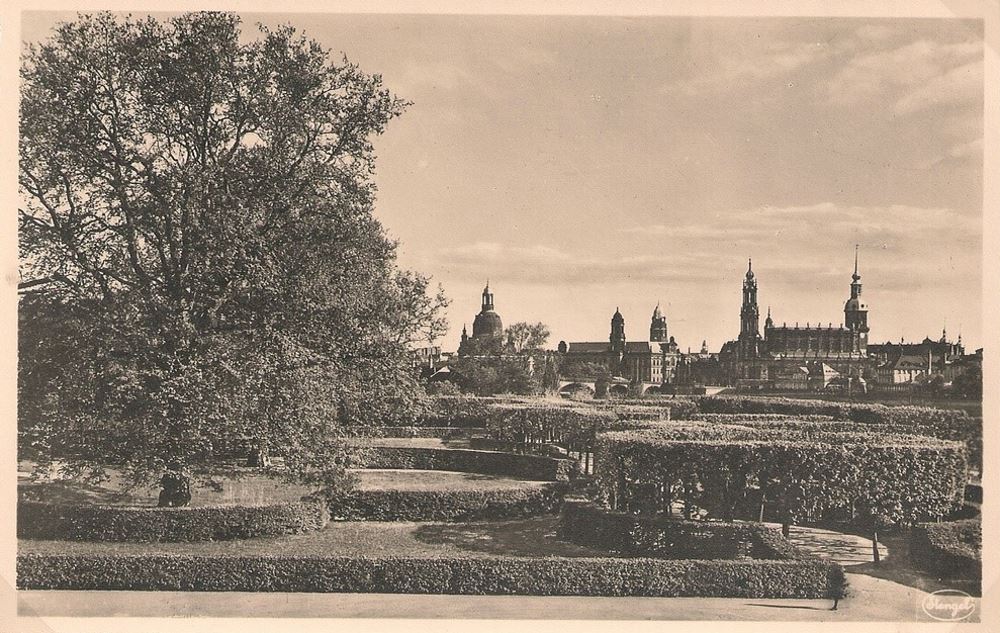 Palaisplatz (Kaiser Wilhelm Platz)