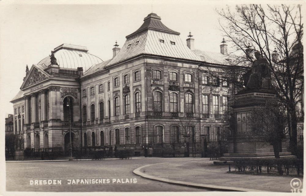 Palaisplatz (Kaiser Wilhelm Platz)