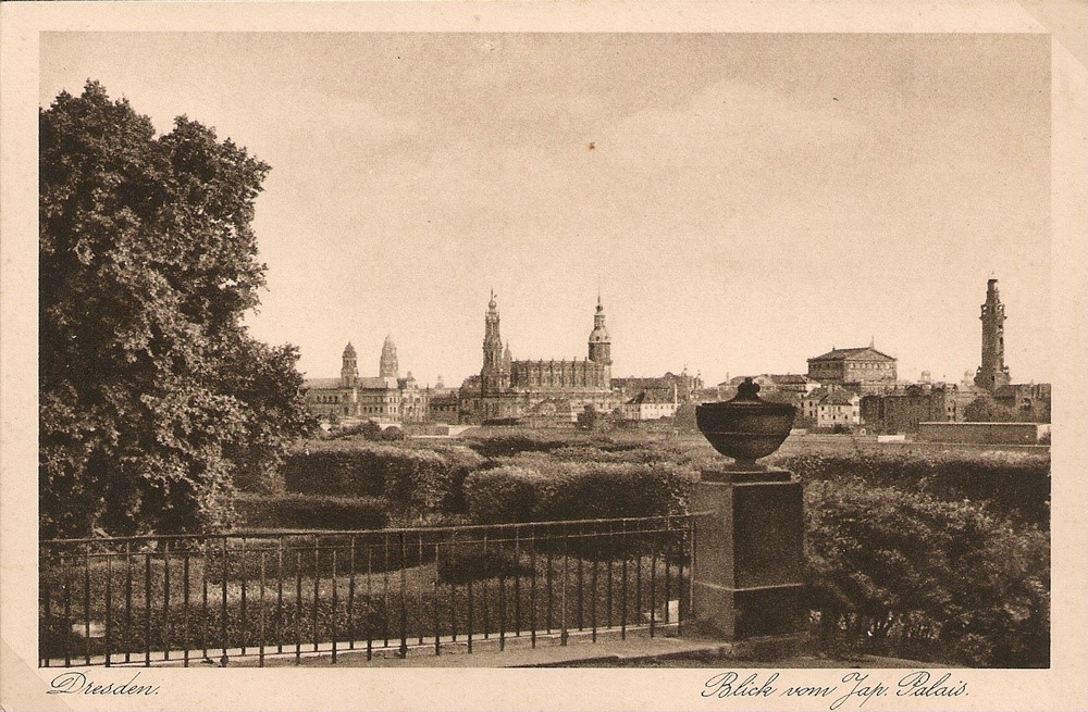 Palaisplatz (Kaiser Wilhelm Platz)