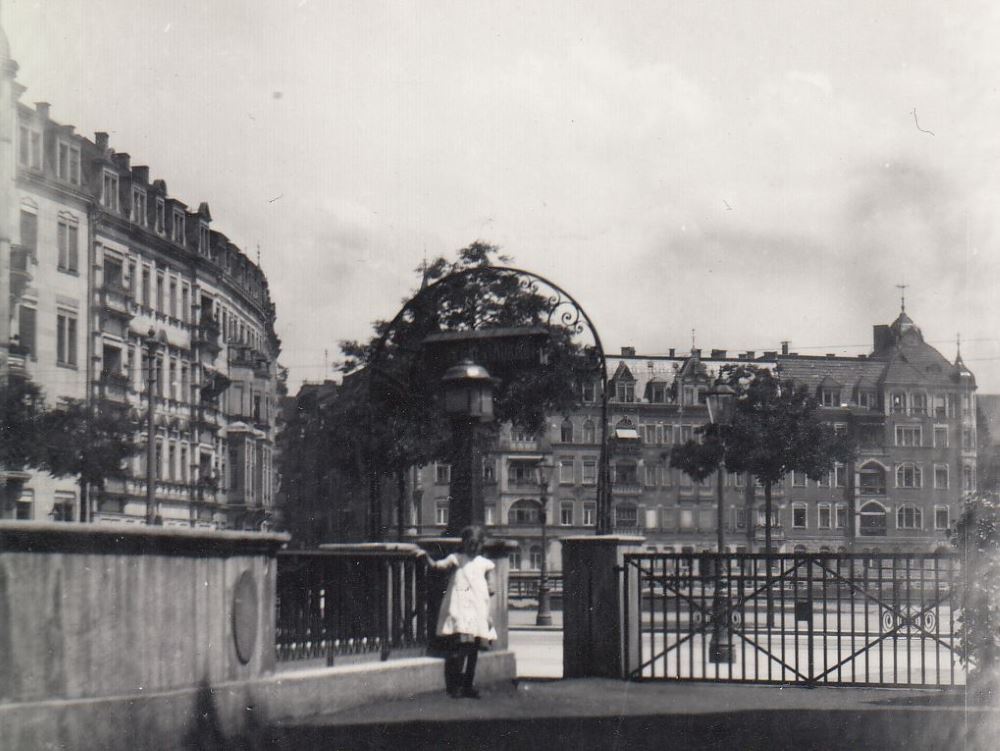 Erich-Ponto-Straße 13 (Villiersstraße 13)