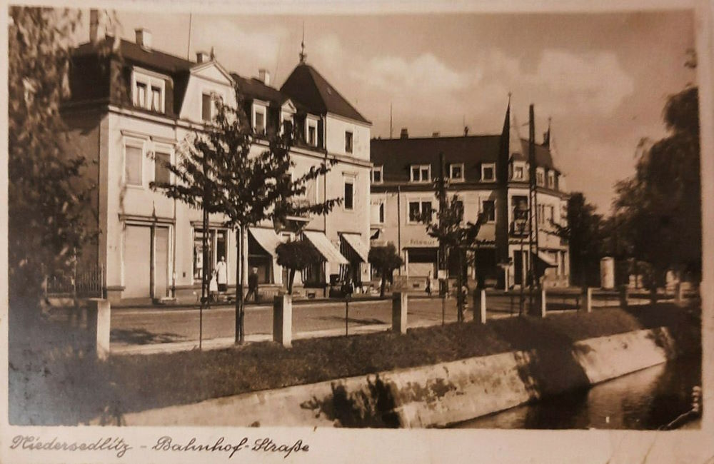 Bahnhofstraße 13