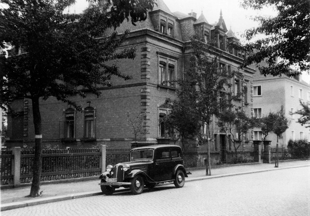 Bismarckstraße 10