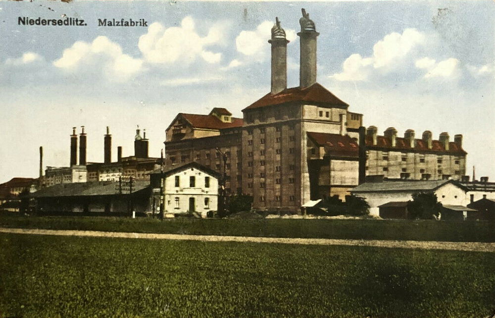 Straße des 17. Juni 21