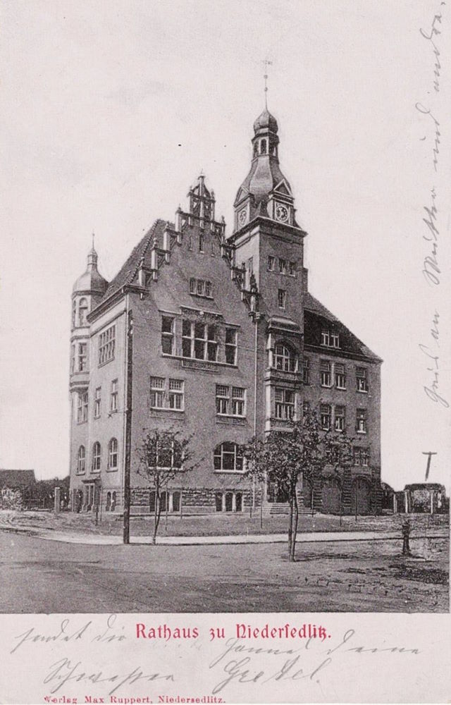 Sosaer Straße 11 (Schulstraße 11) / An der Post (Wilhelmstraße)