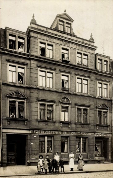 Hans-Sachs-Straße 32