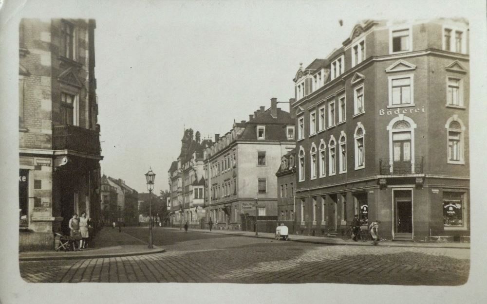 Robert-Matzke-Straße 2 (Moltkestraße 2) / Leisniger Straße