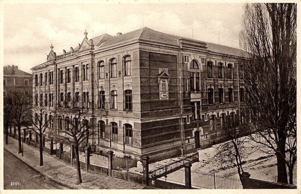 Robert-Matzke-Straße 14