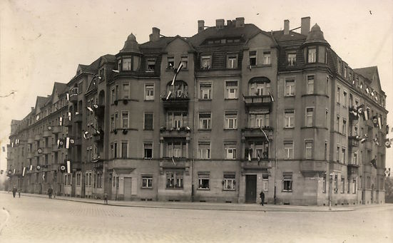 Pestalozziplatz 6 (Riesaer Platz 6) / Stöckelstraße