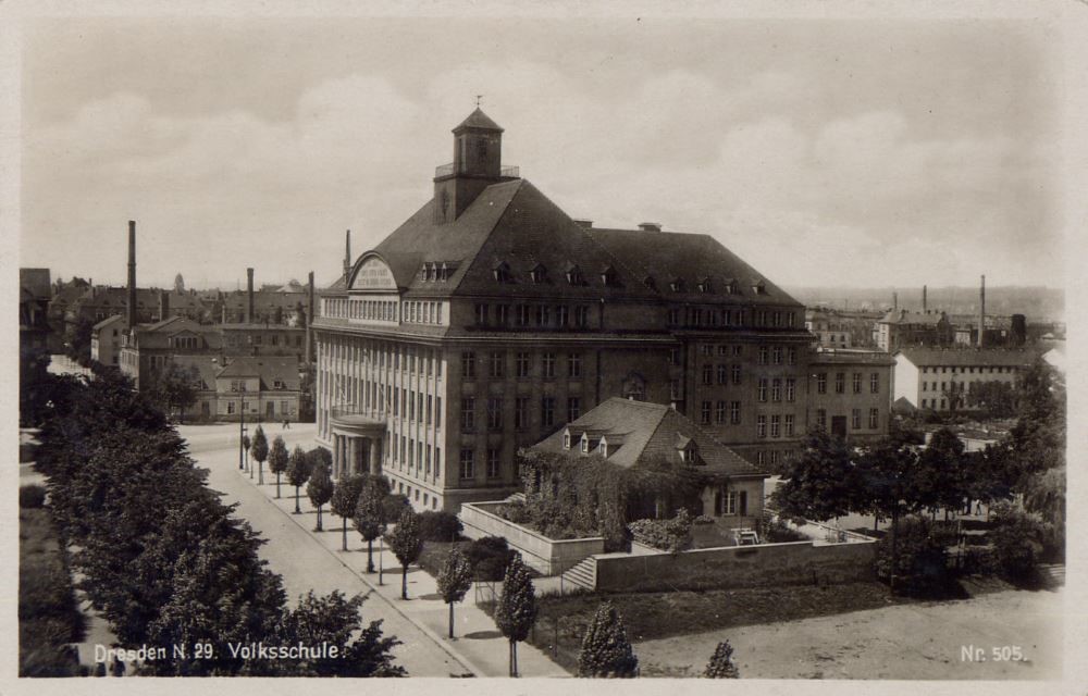 Pestalozziplatz 22