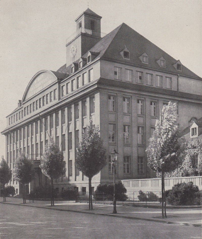 Pestalozziplatz 22