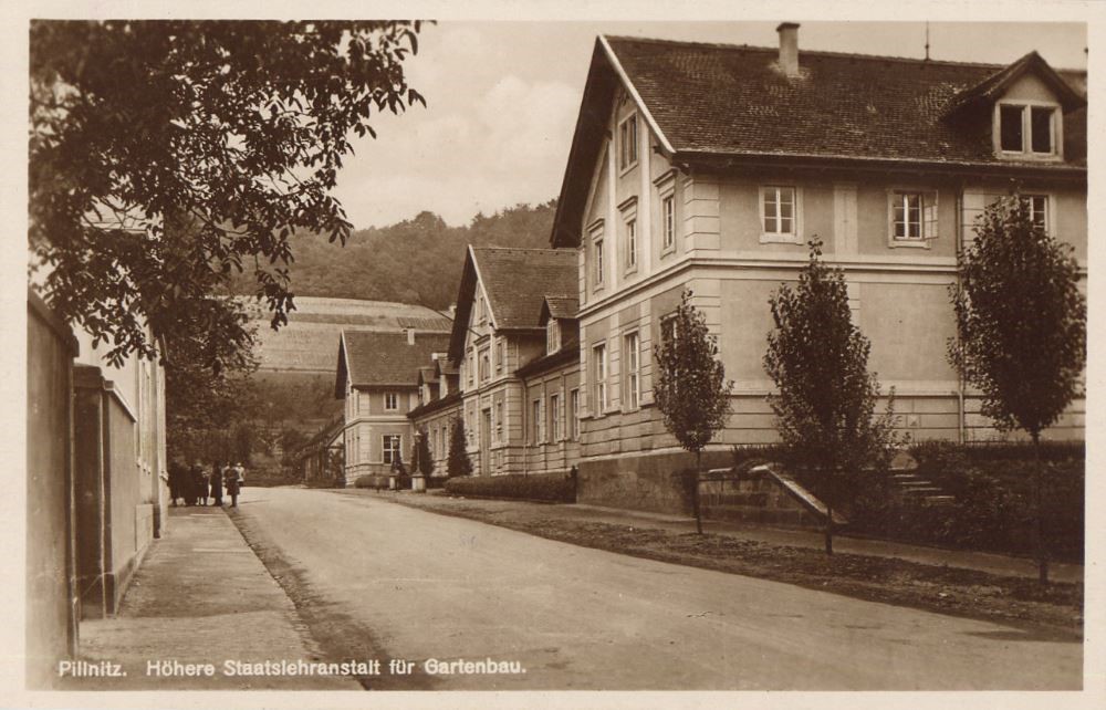 Pillnitzer Platz 1