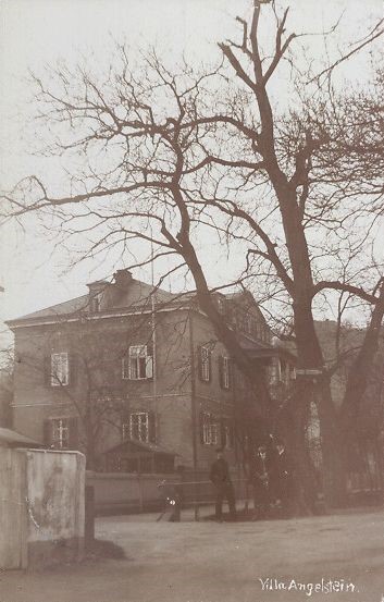 Schulweg 4