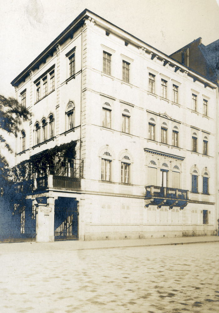 Albrechtstraße 9