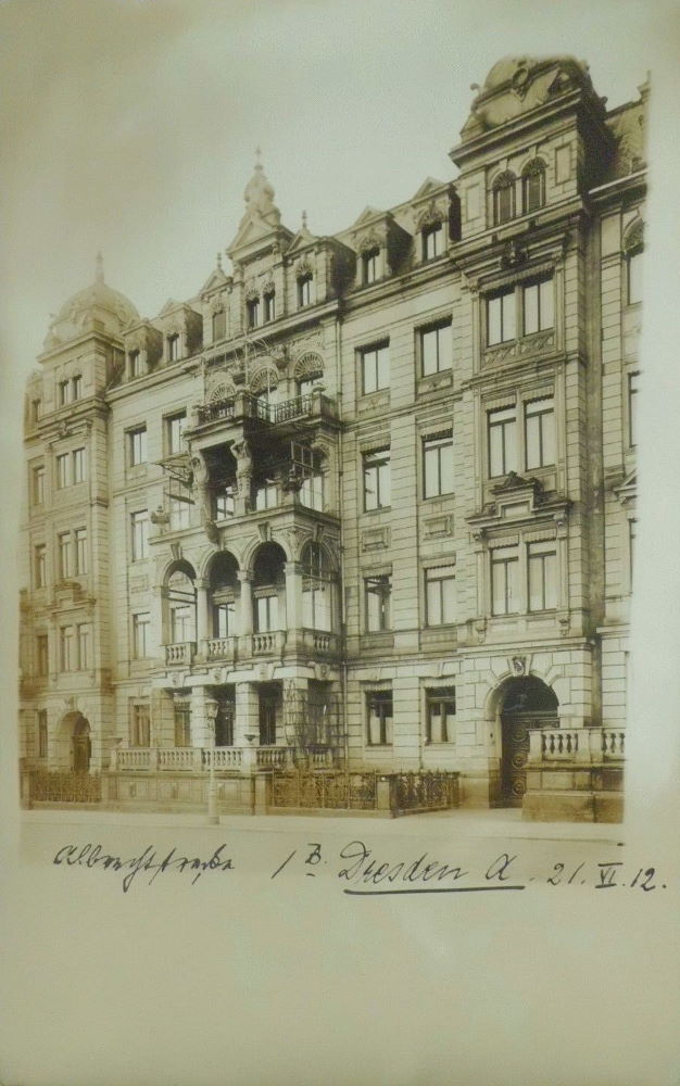 Albrechtstraße 1b