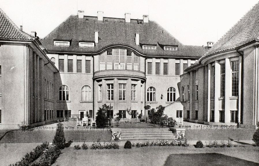 Albrechtstraße 4