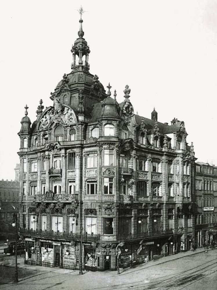 Amalienstraße 1