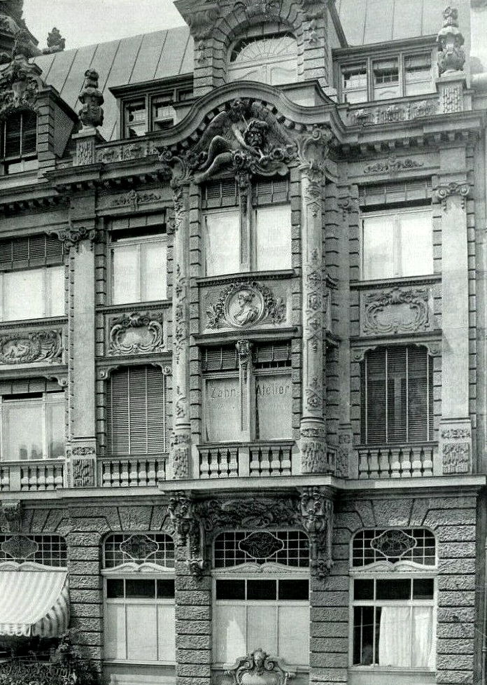 Amalienstraße 1