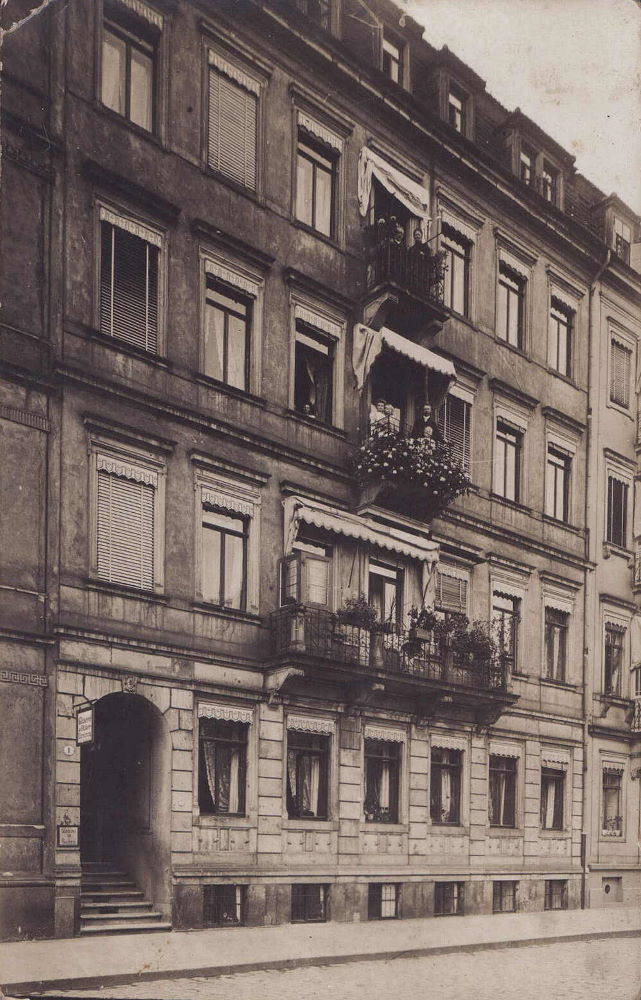 Blochmannstraße 1