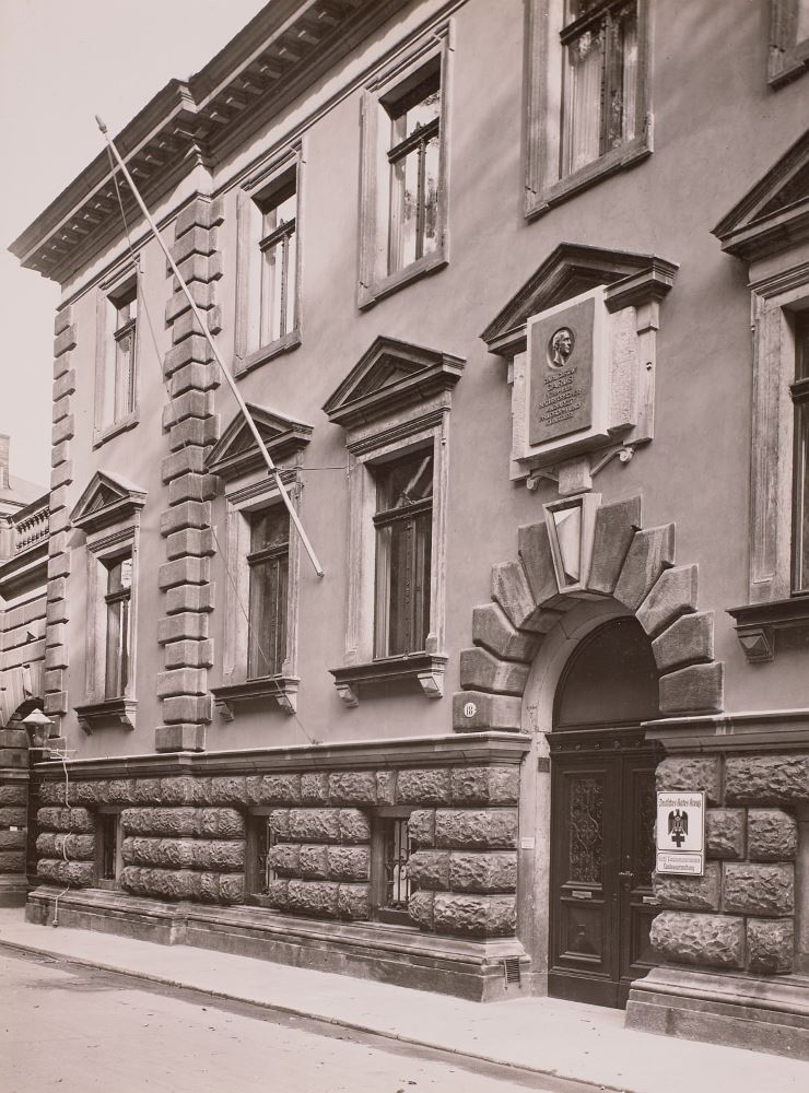 Carusstraße 18 (Große Borngasse, Carusstraße 6/7)