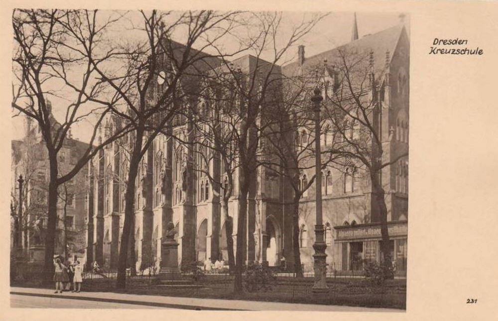 Georgplatz 6 (Dohnaischer Platz)