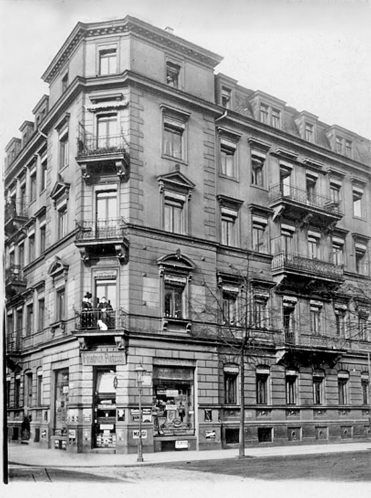 Holbeinstraße 19 / Güntzstraße (Eliasstraße)