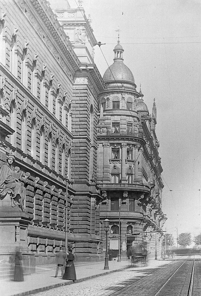 Lothringer Straße 1
