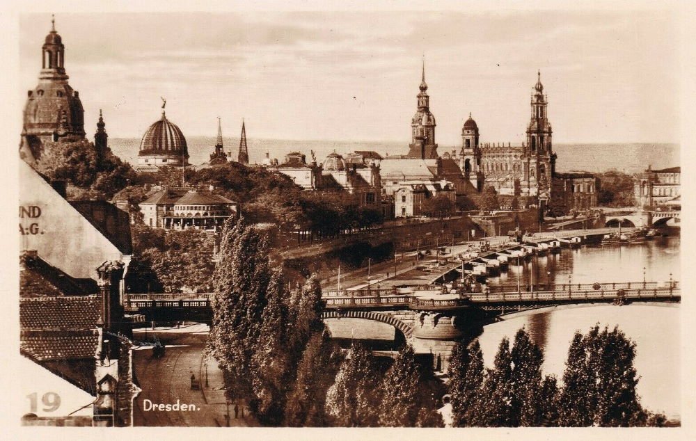 Terrassenufer / Gerichtsstraße