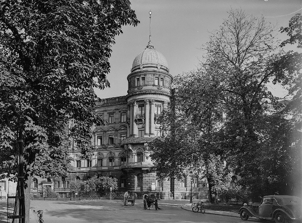 Zinzendorfstraße 2