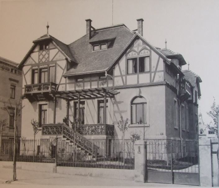 Bernhardstraße 84 (Bernhardstraße 25)