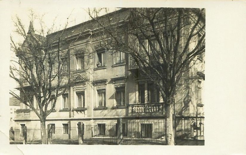 Bernhardstraße 93