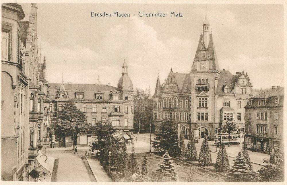 F.C.-Weiskopf-Platz (Chemnitzer Platz, Rathausplatz)