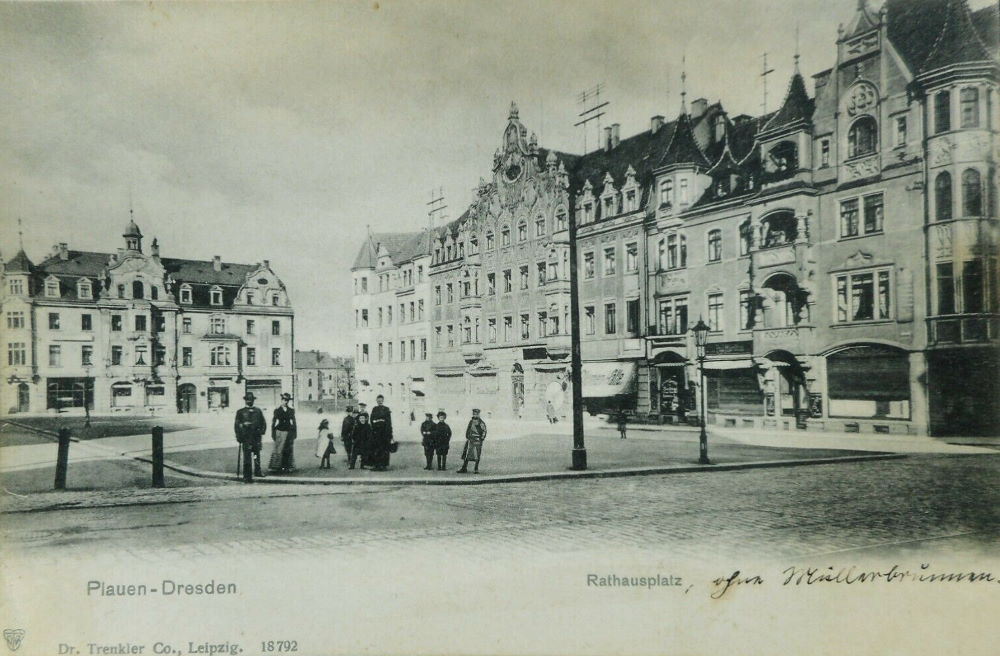 F.C.-Weiskopf-Platz (Chemnitzer Platz, Rathausplatz)