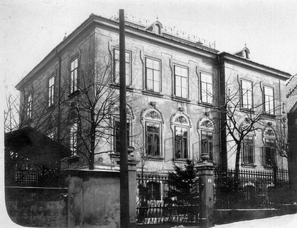 Friedrich-Hegel-Straße 7 (Daheimstraße 6)