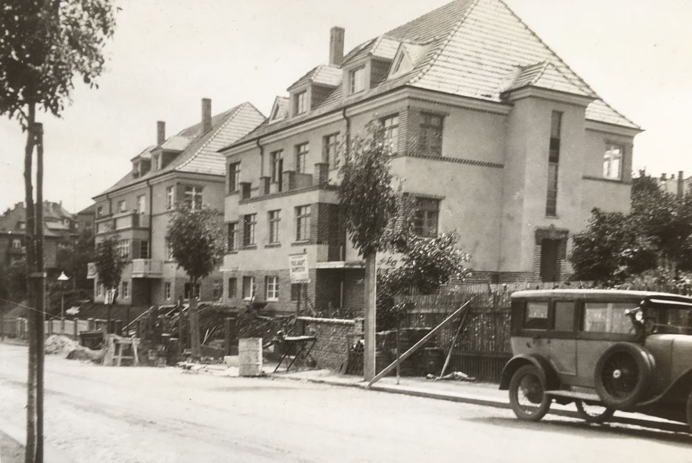 Schopenhauerstraße 4