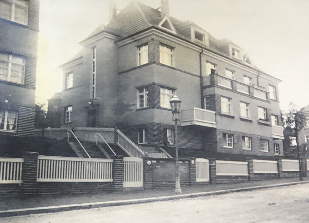 Schopenhauerstraße 4b