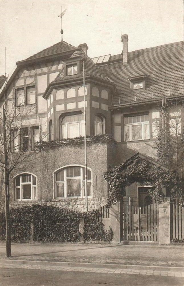 Angelikastraße 11