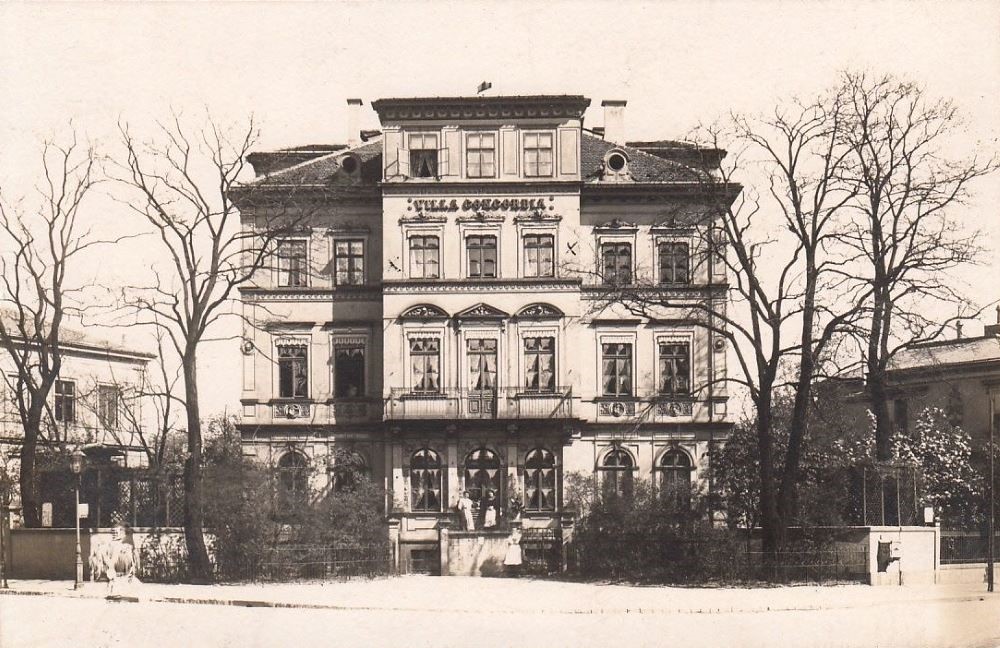 Löbauer Straße 2 / Stolpener Straße