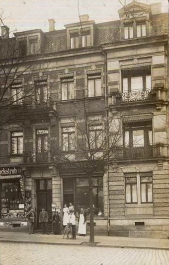 Waldschlößchenstrasse 18