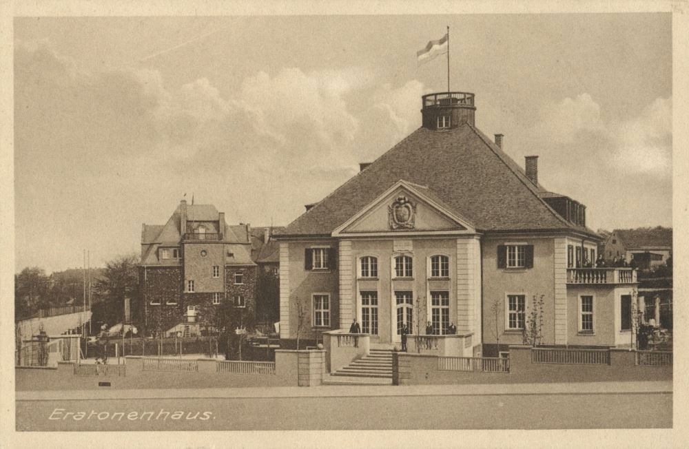 Mommsenstraße 11
